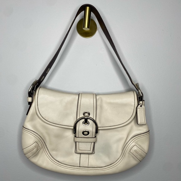 Vtg Coach Soho F10192 Ivory Leather Shoulder Bag Flap Buckle Cream Silver Y2K - Picture 1 of 16